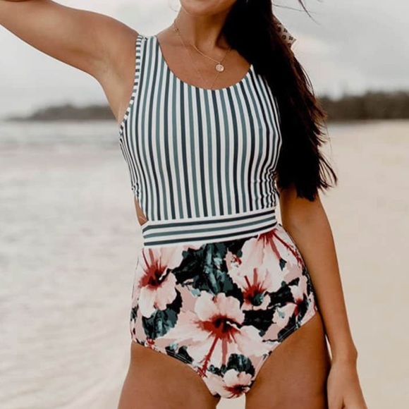 Albion Bon Voyage One Piece Swimsuit SZ M EUC - Picture 1 of 6